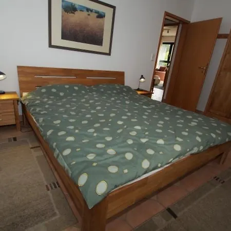 Ferienwohnung Lindenstra E 18 شقة